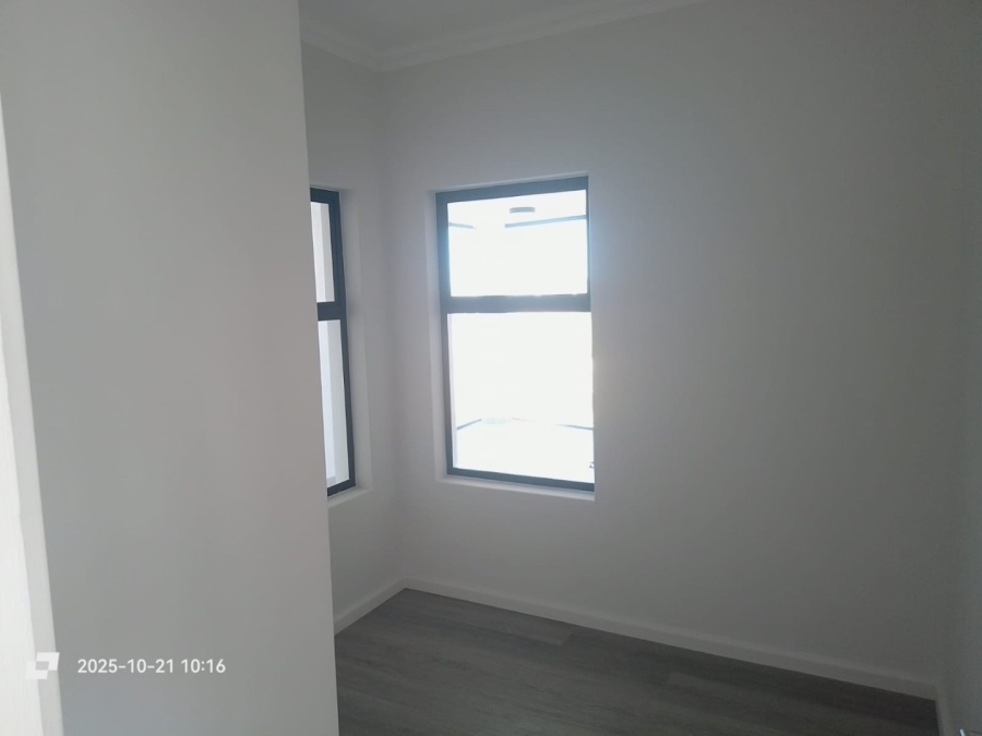 2 Bedroom Property for Sale in Flamingo Vlei Western Cape
